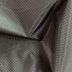Genbrugt windbreaker stof