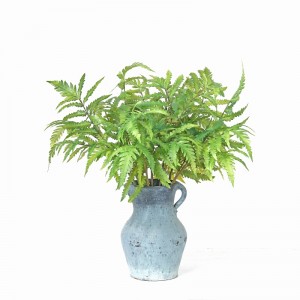 Realistisk Single Branch Artificial Green Plant Artificial Fern til salg