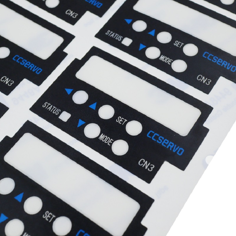 Hvad er egenskaberne ved filmpanelet lavet af skærmtryksprocessen?