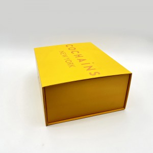Folding box