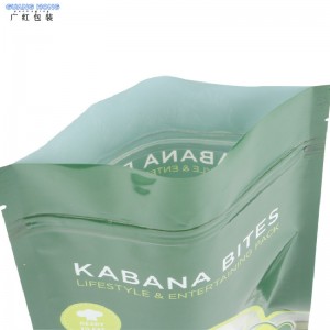 Lynlås står op pose