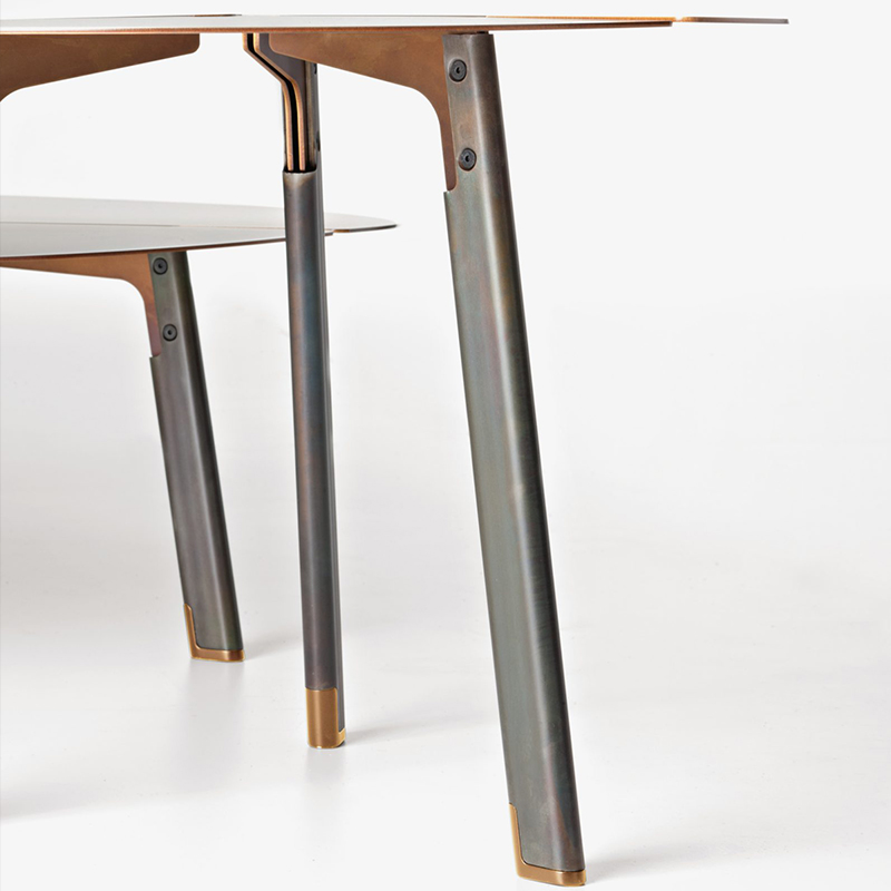 italiensk minimalistisk 3 ben sidebord rustik antik jerngrafit stål rund metal sofabord
