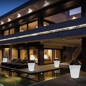 Udendørs LED-plast Small Flower Pot Lights (16 tilstande, dæmpbar, IP68 Vandtæt) Fjernbetjening Udendørs dekorativ gulvlampe til gårdhave Party Decorations Baghaven veranda, bryllupsnaatsu