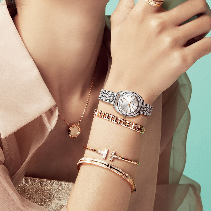 Den berømte skuespiller Zoe Kravitz slutter sig til Omega Celebrity Ambassador Family