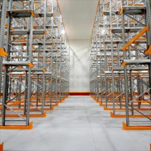 Kør gennem racking
