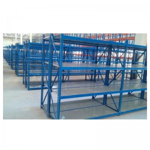 Hylder med mellem pligt