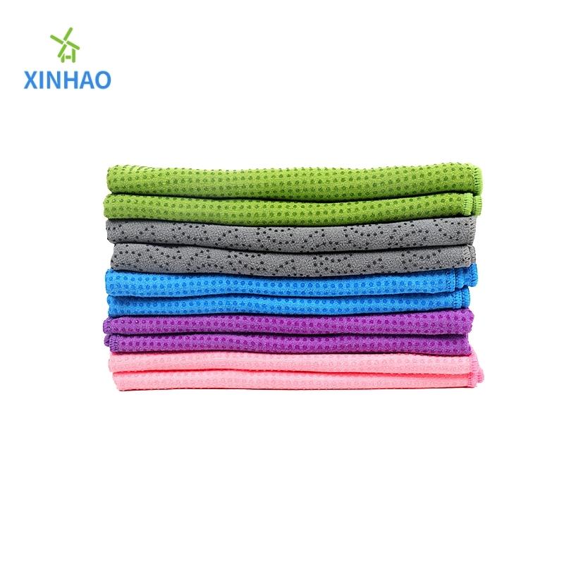 En række farver mikrofiber svedabsorberende fast farve yoga håndklæde engros, pvc silikone point anti-slip hudvenlig, egnet til fitness, yoga, pilates, høj-temperatur yoga