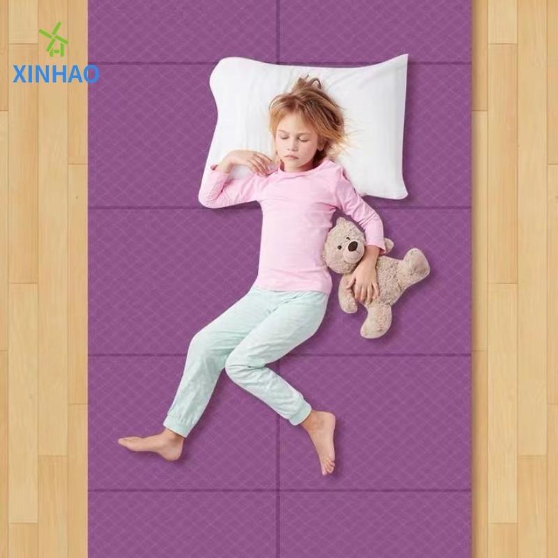 Engros foldbar rejseyogamåtte 4mm/5mm tykkelse let at bære til klasseøvelse, kontorstøtte, park camping