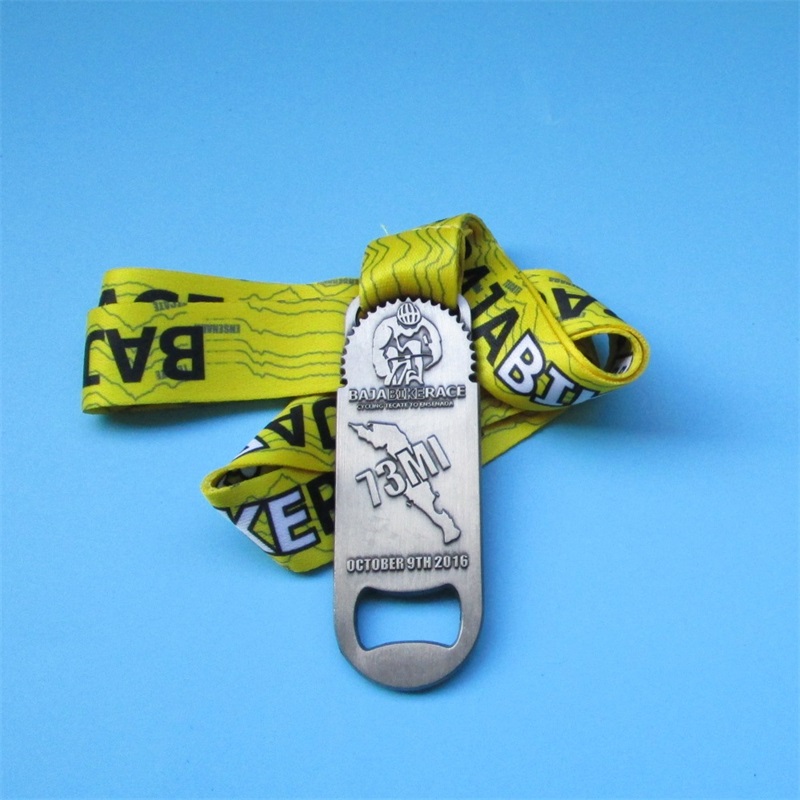 Brugerdefineret medaljon vedhæng metalmedalje med flaskeåbner