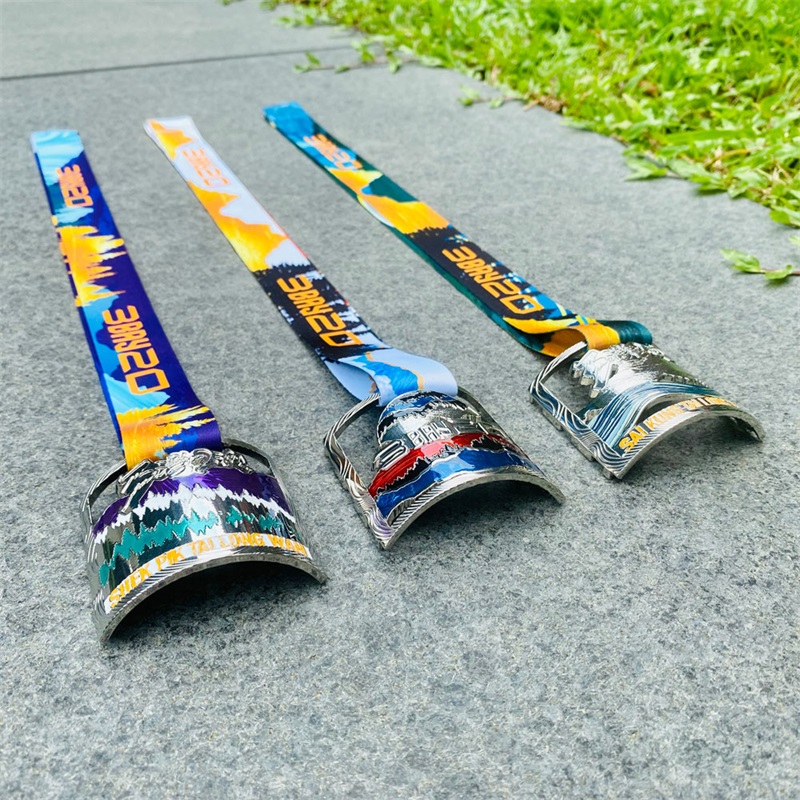 Brugerdefineret metal indgraveret billig sport emalje medalje 3D Gold Metal Award UV Print Medals