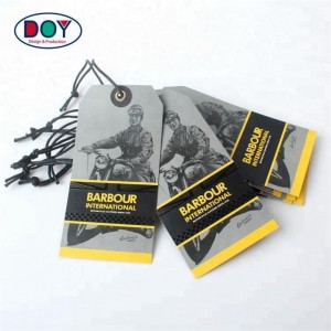 Beskrivelse af hangtag, kort, tøjtilpasset kort hangtag