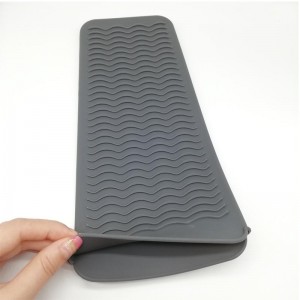 Resistent silikonemåttepose, bærbar varmebestandig dækning af pose-rejserhår Curler-skridsikre mat til krøllejern, hårets glattejern, krøllestavopbevaring