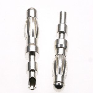 bananstik og stikkontakt