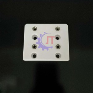 LT301 Øvre isolatorpladeskæretrådmaskine 64 x 76 x 12t