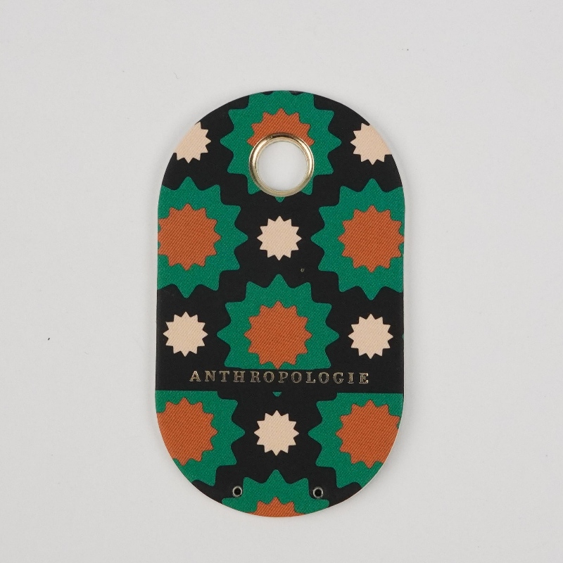 Brugerdefineret modedesign Logo Brandnavn Høj kvalitet Brugerdefineret papir Hang Tags Med String Rope til tøjmiljøvenlig