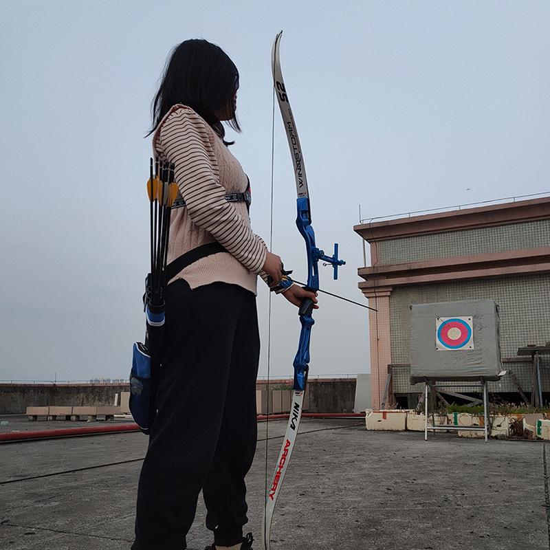 Hvordan hjælper bueskydning folk med at frigive deres stress?