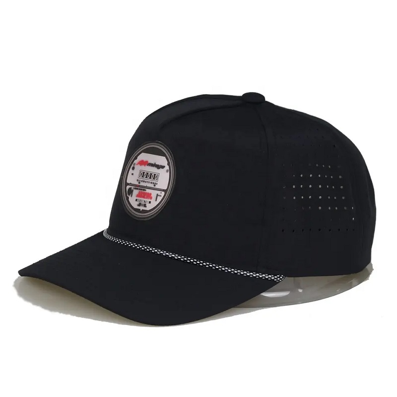 Brugerdefineret vandtæt laserskåret boret hul Perforeret hat 5 Panel Rummi PVC Logo Baseball Cap