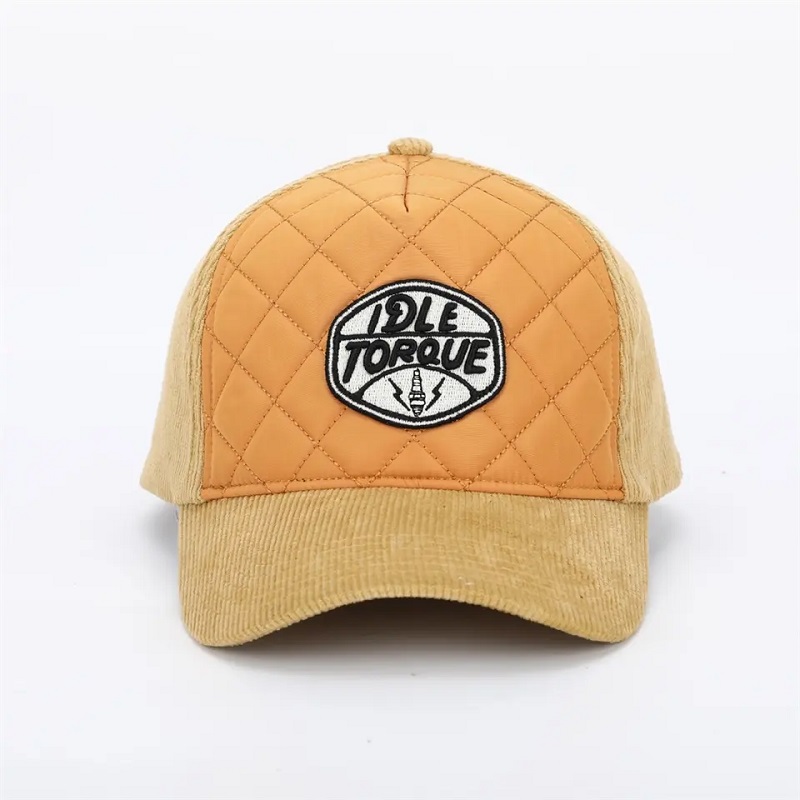OEM Brugerdefineret høj kvalitet 5 panel skum front corduroy baseball cap, 3d broderi logo buet brim læder rem far hat