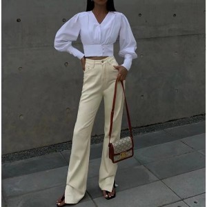 Hvid v-hals langærmet skjorte kvindelig design sansnicheny tynd lanterne ærme top