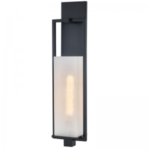 Hospitality Hotel Wall Sconce med mat sort finish og rektangulært linnedmønster akrylnuance på hotel typisk korridor