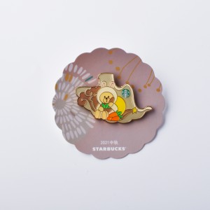 Tilpasset efterligning Emalje Comic Image Logo Badge, gratis prøvegebyr, velegnet til opsamling, guldmetal badge charme, pin, blød emalje