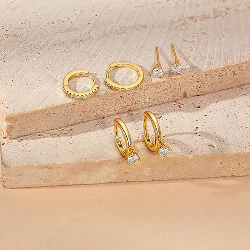 3 par Guld Hoop Øreringe Sæt: Dainty Stud Øreringe Trendy Små 14K forgyldte Hypoallergen Dangle Brusk Huggie Hoop Øreringe til Damer Guld Smykker til Kvinder Piger Gaver