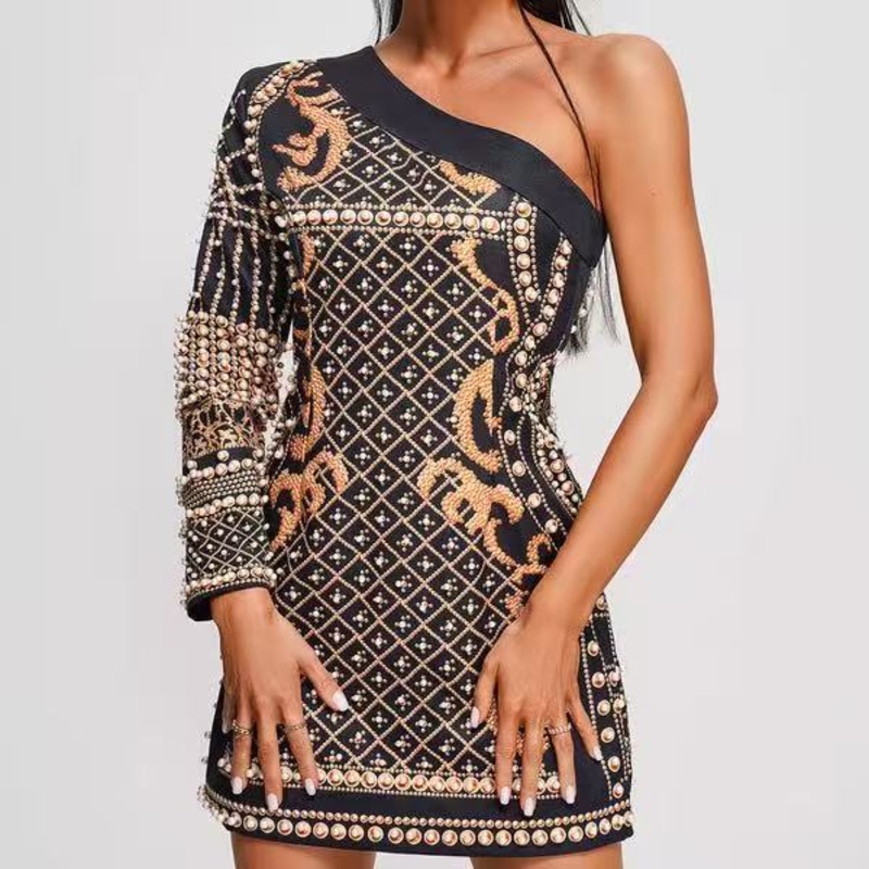 Sommer Jacquard Knit Slant Shoulder Langærmet, perlerede slanke kjoler