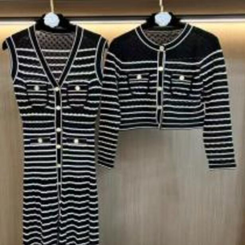 V-Hals ærmeløs lang stribet stribet kjole sæt